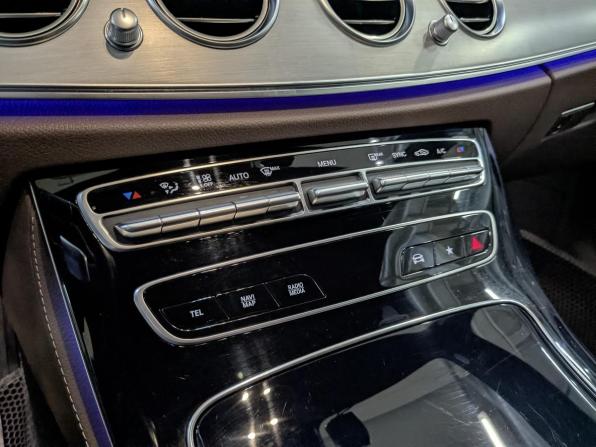 Mercedes-Benz E-Класс V (W213 S213 C238) Рестайлинг с пробегом 2021 года, цена 4 250 000 рублей, 92500 км, седан, Автокод Объявления