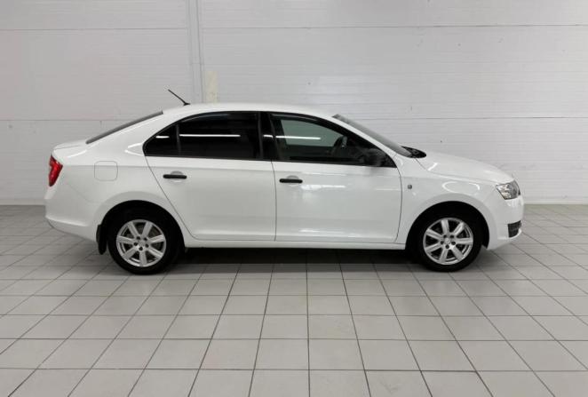 Skoda Rapid I с пробегом 2016 года, цена 1 009 800 рублей, 118496 км, лифтбек, Автокод Объявления
