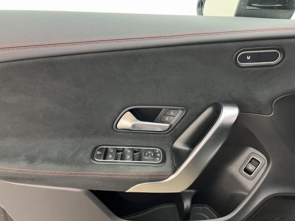 Mercedes-Benz CLA II (C118 X118) с пробегом 2021 года, цена 3 000 000 рублей, 104770 км, седан, Автокод Объявления
