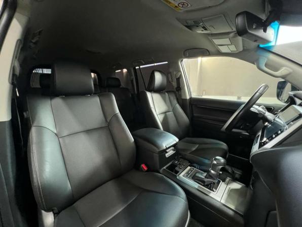 Toyota Land Cruiser Prado 150 Series Рестайлинг 3 с пробегом 2022 года, цена 6 999 000 рублей, 73713 км, внедорожник, Автокод Объявления