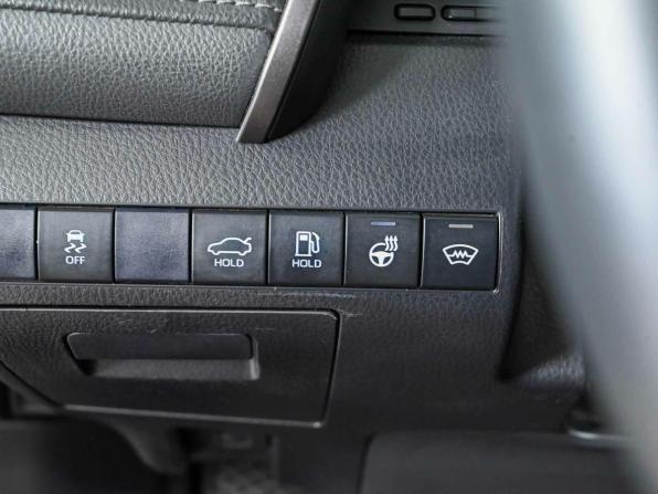 Toyota Camry VIII (XV70) Рестайлинг с пробегом 2021 года, цена 2 815 000 рублей, 69320 км, седан, Автокод Объявления