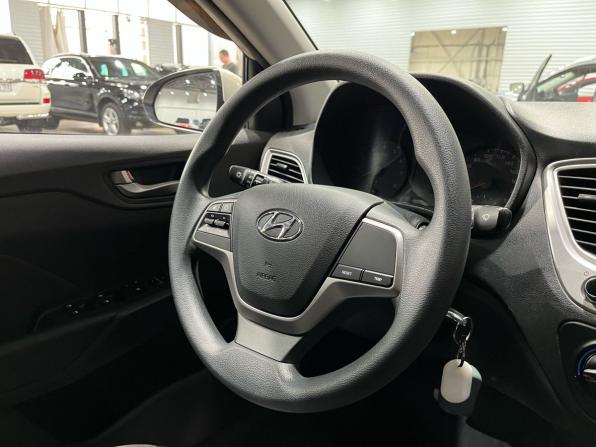 Hyundai Solaris II с пробегом 2019 года, цена 1 445 000 рублей, 70600 км, седан, Автокод Объявления