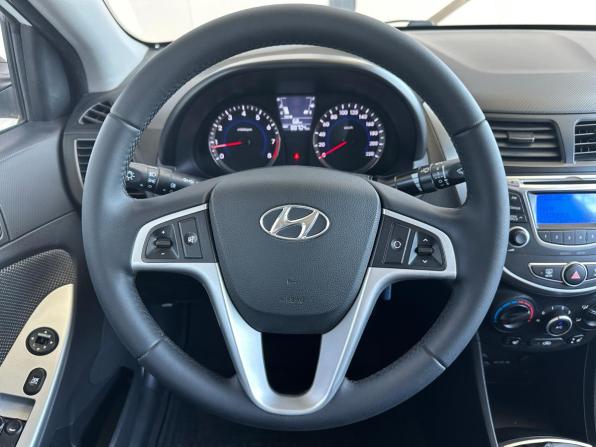 Hyundai Solaris I с пробегом 2014 года, цена 1 050 000 рублей, 88675 км, седан, Автокод Объявления