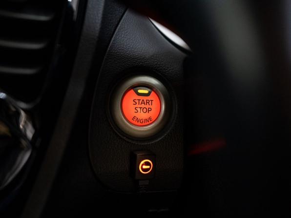 Nissan Juke I Рестайлинг с пробегом 2018 года, цена 1 550 000 рублей, 100038 км, внедорожник, Автокод Объявления