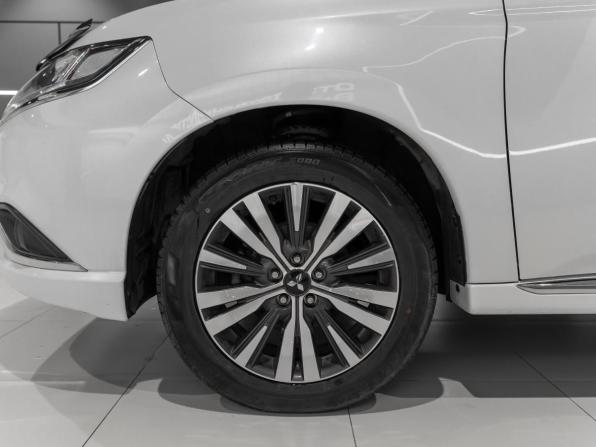 Mitsubishi Outlander III Рестайлинг 3 с пробегом 2022 года, цена 2 650 000 рублей, 11399 км, внедорожник, Автокод Объявления