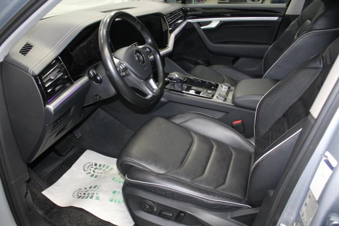 Volkswagen Touareg III с пробегом 2018 года, цена 4 179 000 рублей, 153625 км, внедорожник, Автокод Объявления
