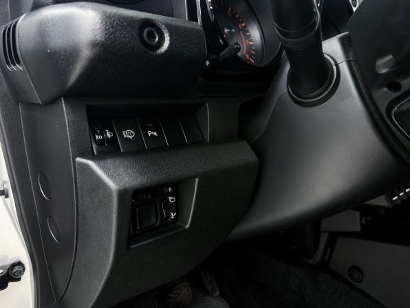 Suzuki Jimny IV с пробегом 2025 года, цена 3 650 000 рублей, 614 км, внедорожник, Автокод Объявления