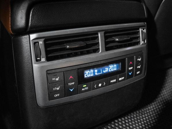 Lexus LX III Рестайлинг с пробегом 2012 года, цена 4 200 000 рублей, 156188 км, внедорожник, Автокод Объявления