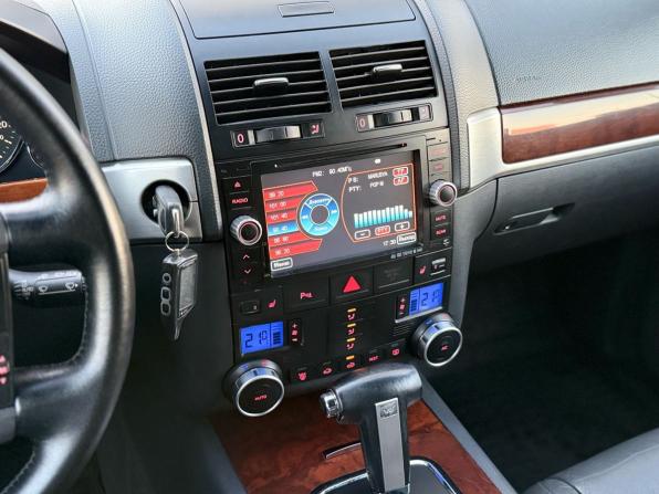 Volkswagen Touareg I Рестайлинг с пробегом 2008 года, цена 1 250 000 рублей, 319800 км, внедорожник, Автокод Объявления