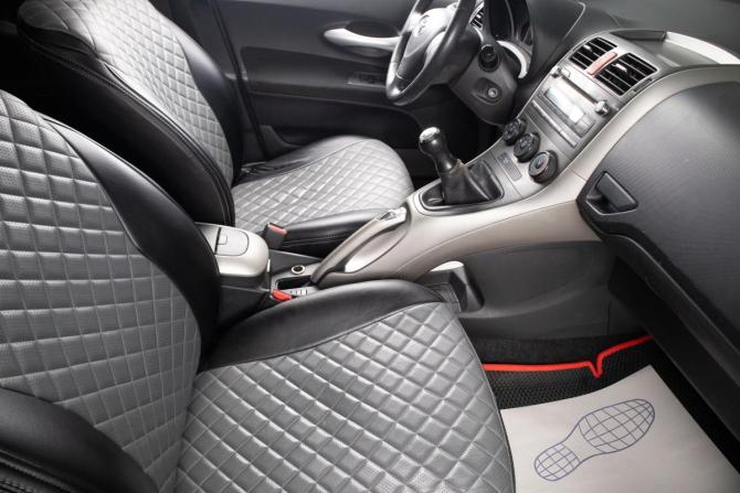 Toyota Auris I с пробегом 2007 года, цена 599 000 рублей, 292240 км, хэтчбек, Автокод Объявления
