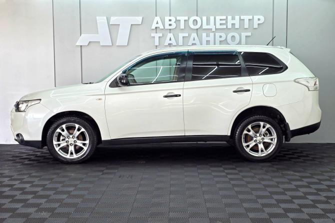 Mitsubishi Outlander III Рестайлинг с пробегом 2014 года, цена 1 549 000 рублей, 170000 км, внедорожник, Автокод Объявления