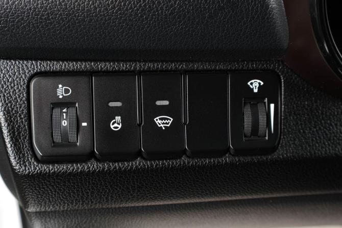 Kia Rio III Рестайлинг с пробегом 2016 года, цена 999 000 рублей, 252000 км, седан, Автокод Объявления