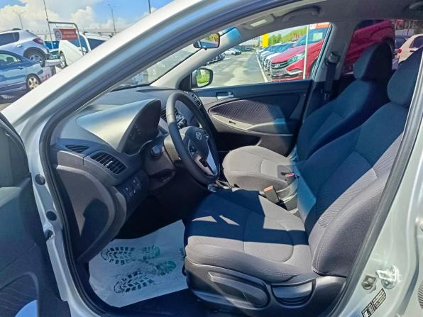 Hyundai Solaris I Рестайлинг с пробегом 2016 года, цена 1 059 995 рублей, 165473 км, седан, Автокод Объявления