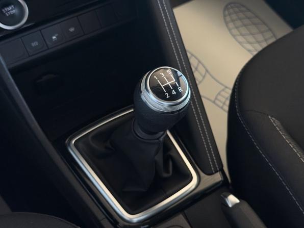 Renault Kaptur I Рестайлинг с пробегом 2022 года, цена 1 660 000 рублей, 32786 км, внедорожник, Автокод Объявления