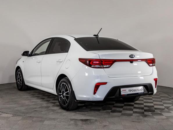 Kia Rio IV с пробегом 2018 года, цена 1 069 000 рублей, 137948 км, седан, Автокод Объявления