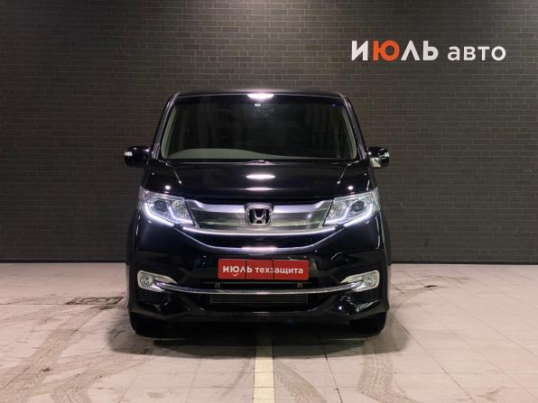 Honda Stepwgn V с пробегом 2015 года, цена 2 040 000 рублей, 100063 км, минивэн, Автокод Объявления