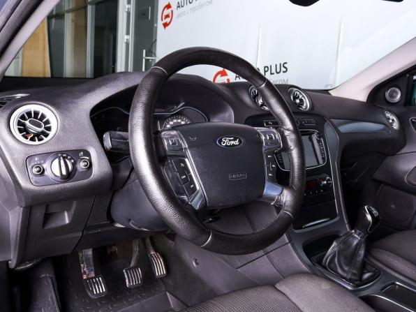 Ford Mondeo IV Рестайлинг с пробегом 2013 года, цена 720 000 рублей, 330000 км, седан, Автокод Объявления