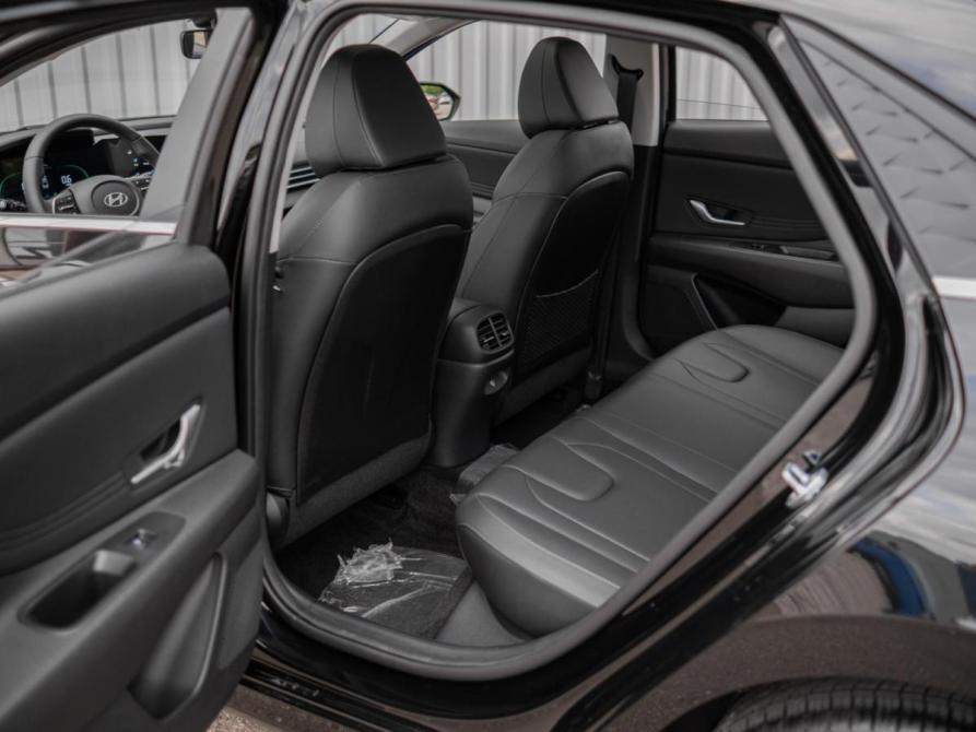 Hyundai Elantra VII (CN7) Рестайлинг Сочи  - изображение 15