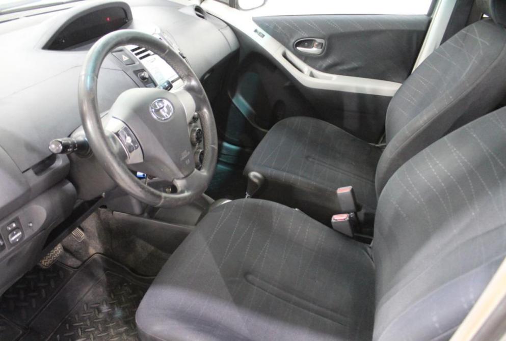 Toyota Yaris II Астрахань  - изображение 20
