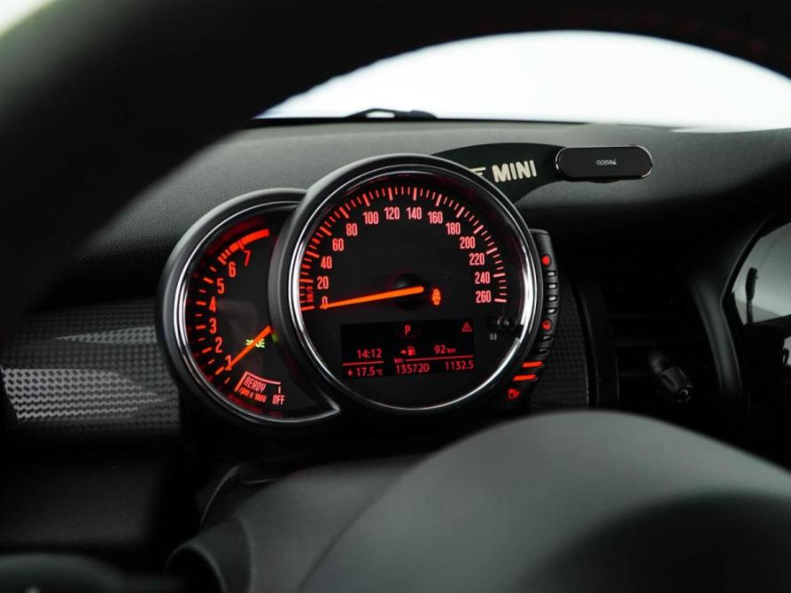 Mini Hatch III (F55/F56) Москва  - изображение 16