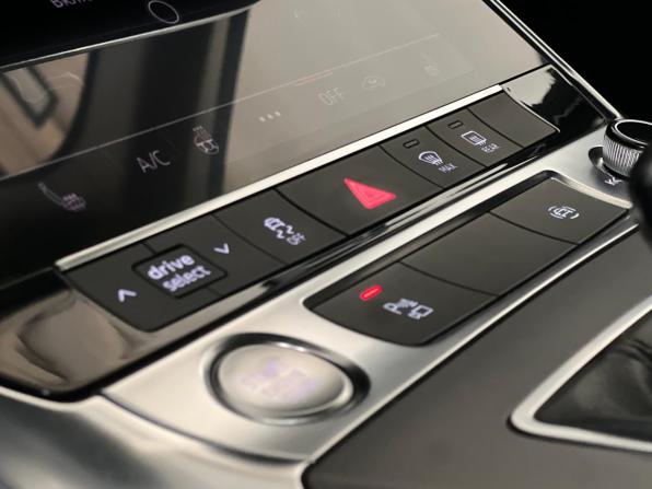 Audi A6 V (C8) с пробегом 2020 года, цена 2 549 000 рублей, 232600 км, седан, Автокод Объявления