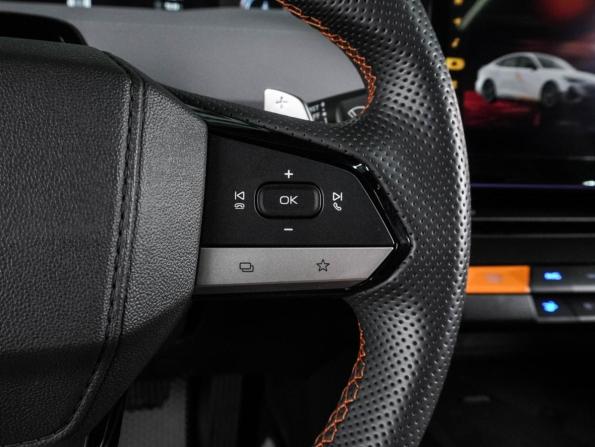Changan UNI-V I с пробегом 2023 года, цена 2 295 000 рублей, 35822 км, лифтбек, Автокод Объявления