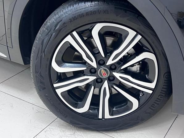 Hongqi HS7 II с пробегом 2025 года, цена 4 290 000 рублей, 8402 км, внедорожник, Автокод Объявления