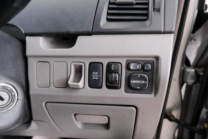 Toyota Noah I (R60) с пробегом 2003 года, цена 799 000 рублей, 273843 км, минивэн, Автокод Объявления