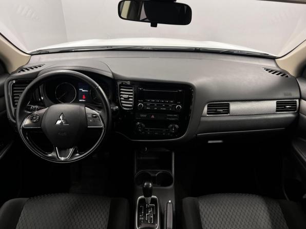 Mitsubishi Outlander III Рестайлинг 2 с пробегом 2015 года, цена 1 380 000 рублей, 200716 км, внедорожник, Автокод Объявления