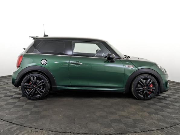 Mini Hatch III (F55/F56) Рестайлинг с пробегом 2020 года, цена 2 990 000 рублей, 84800 км, хэтчбек, Автокод Объявления
