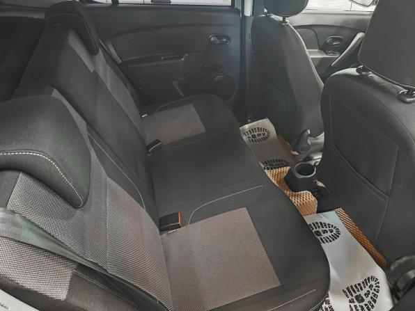 Renault Sandero II Рестайлинг с пробегом 2022 года, цена 1 070 000 рублей, 96086 км, хэтчбек, Автокод Объявления
