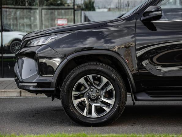 Toyota Fortuner II Рестайлинг с пробегом 2021 года, цена 4 399 000 рублей, 169050 км, внедорожник, Автокод Объявления