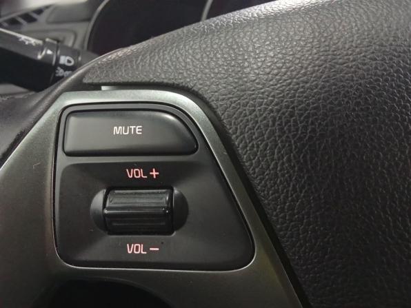 Kia Rio III Рестайлинг с пробегом 2017 года, цена 1 155 000 рублей, 131432 км, хэтчбек, Автокод Объявления