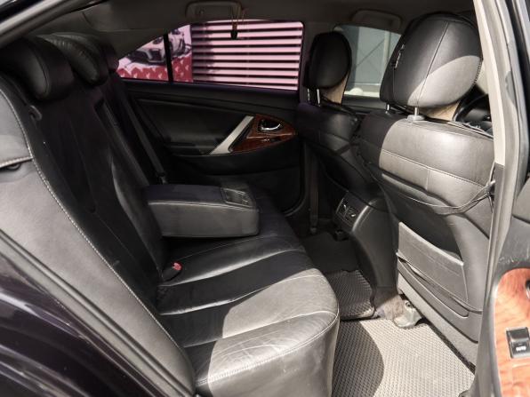 Toyota Camry VI (XV40) Рестайлинг с пробегом 2010 года, цена 940 000 рублей, 348122 км, седан, Автокод Объявления