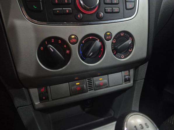 Ford Focus II Рестайлинг с пробегом 2011 года, цена 395 000 рублей, 250499 км, седан, Автокод Объявления