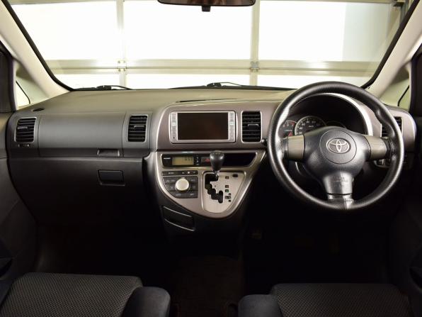 Toyota Wish I Рестайлинг с пробегом 2008 года, цена 825 999 рублей, 400463 км, компактвэн, Автокод Объявления