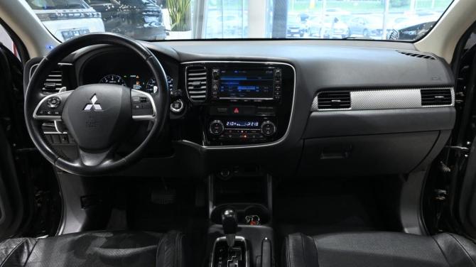 Mitsubishi Outlander III Рестайлинг с пробегом 2014 года, цена 1 695 000 рублей, 223000 км, внедорожник, Автокод Объявления