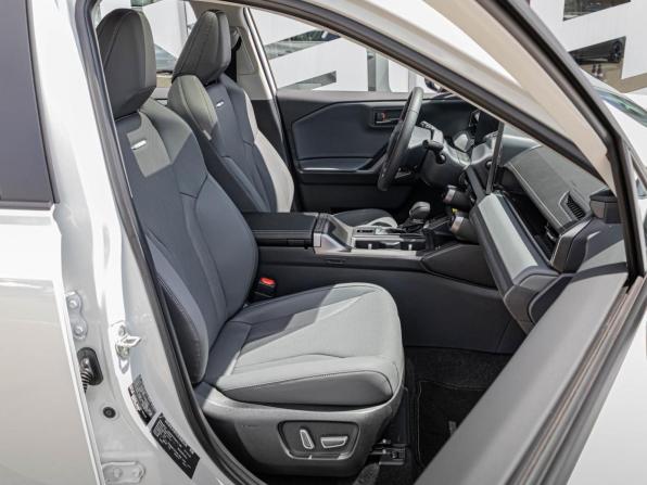 Toyota RAV4 V (XA50) с пробегом 2026 года, цена 4 210 000 рублей, 62 км, внедорожник, Автокод Объявления