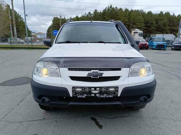 Chevrolet Niva I Рестайлинг с пробегом 2017 года, цена 725 000 рублей, 200510 км, внедорожник, Автокод Объявления