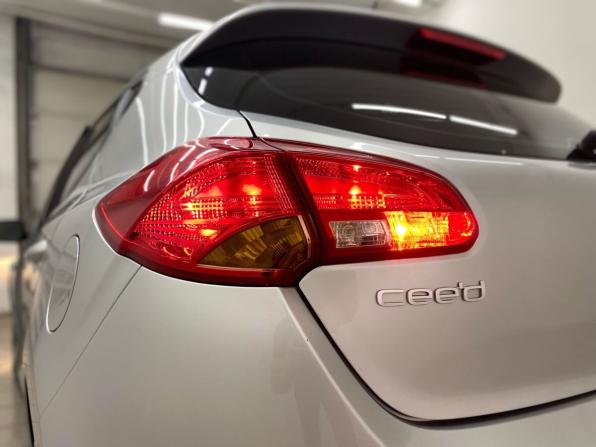 Kia Ceed II с пробегом 2014 года, цена 1 050 000 рублей, 71188 км, хэтчбек, Автокод Объявления