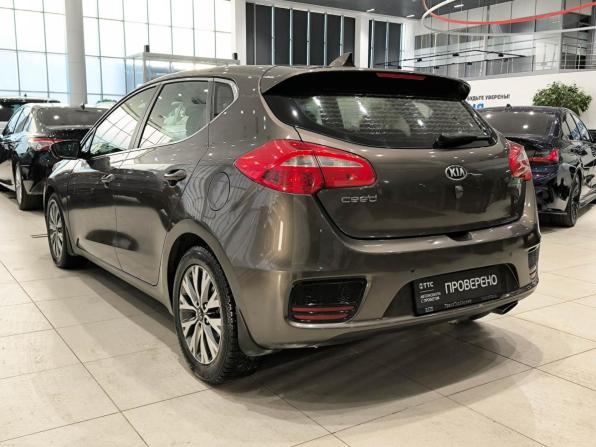 Kia Ceed II Рестайлинг с пробегом 2017 года, цена 1 199 000 рублей, 158790 км, хэтчбек, Автокод Объявления