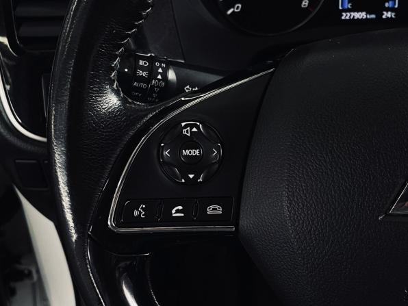 Mitsubishi Outlander III Рестайлинг 3 с пробегом 2019 года, цена 2 150 000 рублей, 225424 км, внедорожник, Автокод Объявления