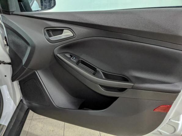 Ford Focus III Рестайлинг с пробегом 2019 года, цена 1 390 000 рублей, 42150 км, хэтчбек, Автокод Объявления