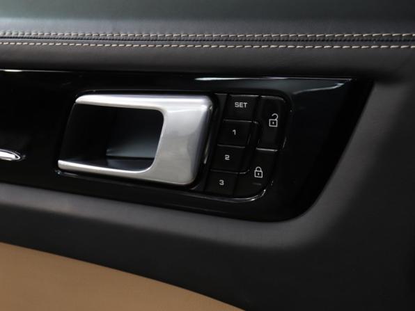 Porsche Cayenne III с пробегом 2019 года, цена 5 999 990 рублей, 111025 км, внедорожник, Автокод Объявления
