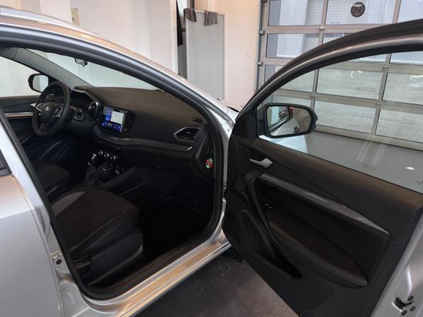 Lada (ВАЗ) Vesta I Рестайлинг (NG) с пробегом 2024 года, цена 1 415 000 рублей, 10563 км, универсал, Автокод Объявления