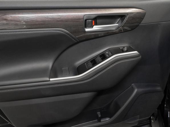 Toyota Highlander IV (XU70) с пробегом 2026 года, цена 5 340 000 рублей, 23 км, внедорожник, Автокод Объявления