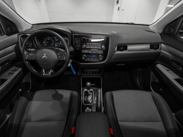Mitsubishi Outlander III Рестайлинг 2 с пробегом 2017 года, цена 2 120 000 рублей, 74846 км, внедорожник, Автокод Объявления