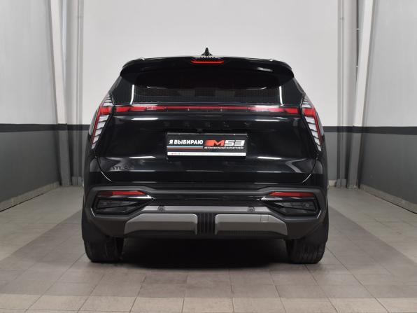 Geely Atlas II с пробегом 2023 года, цена 2 849 999 рублей, 48723 км, внедорожник, Автокод Объявления