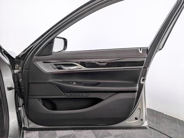 BMW 7 серии VI (G11/G12) Рестайлинг с пробегом 2021 года, цена 7 200 000 рублей, 65871 км, седан, Автокод Объявления