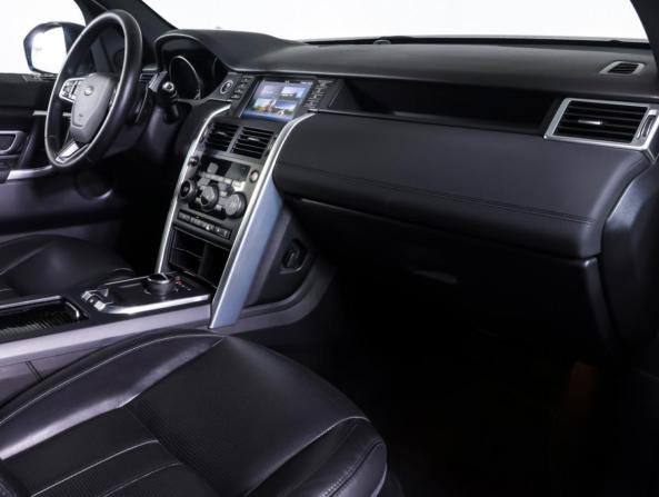 Land Rover Discovery Sport I с пробегом 2017 года, цена 2 150 000 рублей, 131975 км, внедорожник, Автокод Объявления